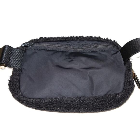 anello water repellant mini backpack / ZIP Small / AIS1226 color:Brandy Measurements:17 x 22 x 10 cm the rucksack has a Backpacking Gear That Actually